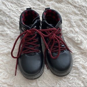 Sole Play A-akil Boy’s Boots Size 10 M